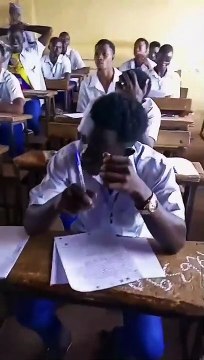 Un préfet viré après avoir coupé la tignasse d'un élève pendant les épreuves du Baccalauréat