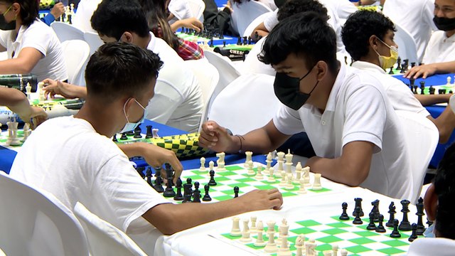 Estudiantes capitalinos participan en la mega simultánea de ajedrez