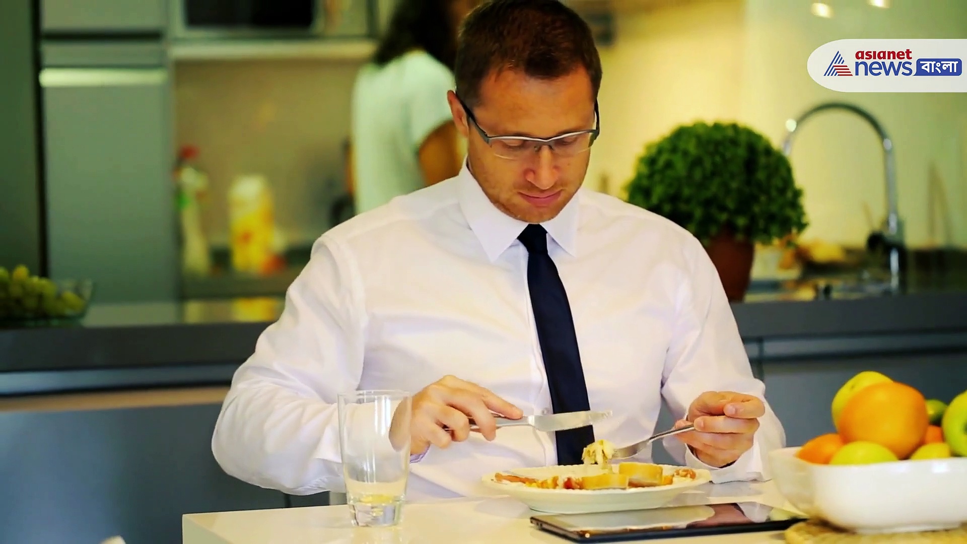 ডিম ও দুধ এক সঙ্গে খাওয়া নিরাপদ ?  কি বলছেন বিশেষজ্ঞরা ? 