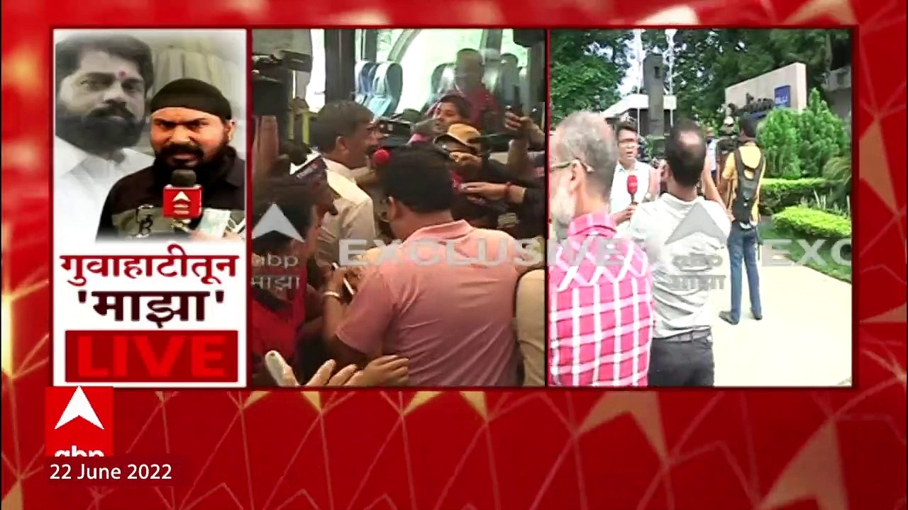 Eknath Shinde At Guwahati Airport : आता 40 आमदार गुवाहाटीत, अजून 10 आमदार येणार, शिंदेंची माहिती