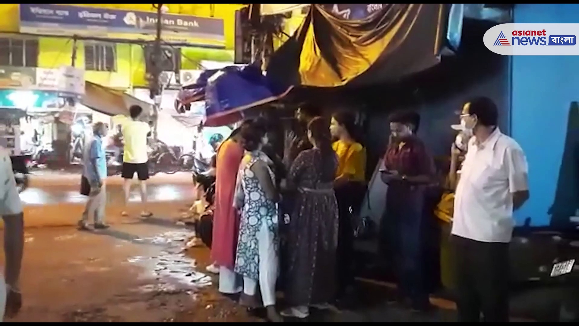 রাত ১১টার লোকালটা মিস হয়ে গেল বিদিশা-র, শোকে ভাটপাড়া 