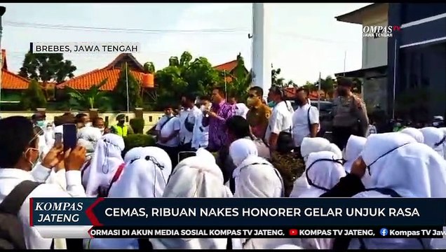 Cemas, Ribuan Nakes Honorer Gelar Unjuk Rasa di Gedung DPRD Brebes