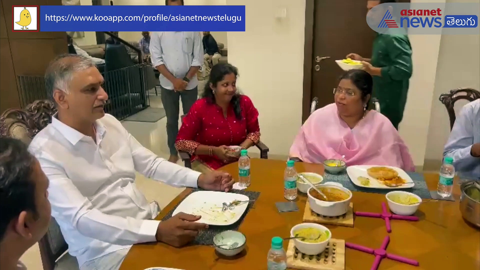 తెలంగాణ సివిల్స్ విజేతలకు మంత్రి హరీష్ అల్పాహారవిందు