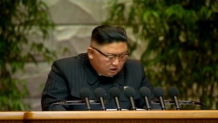 Kim Jong-un preside una reunión militar en un momento de creciente tensión