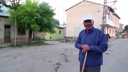 Karşısına çıkan ayıyı bağırarak korkutup kaçırdı