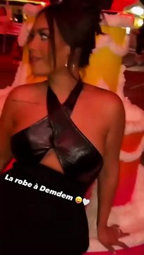 Amel Bent a 37 ans : divine dans une robe Courrèges pour la fête de la musique à Montpellier