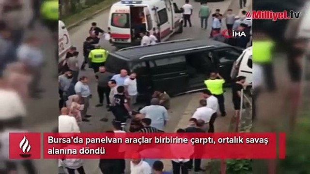 Bursa’da panelvan araçlar birbirine çarptı, ortalık karıştı