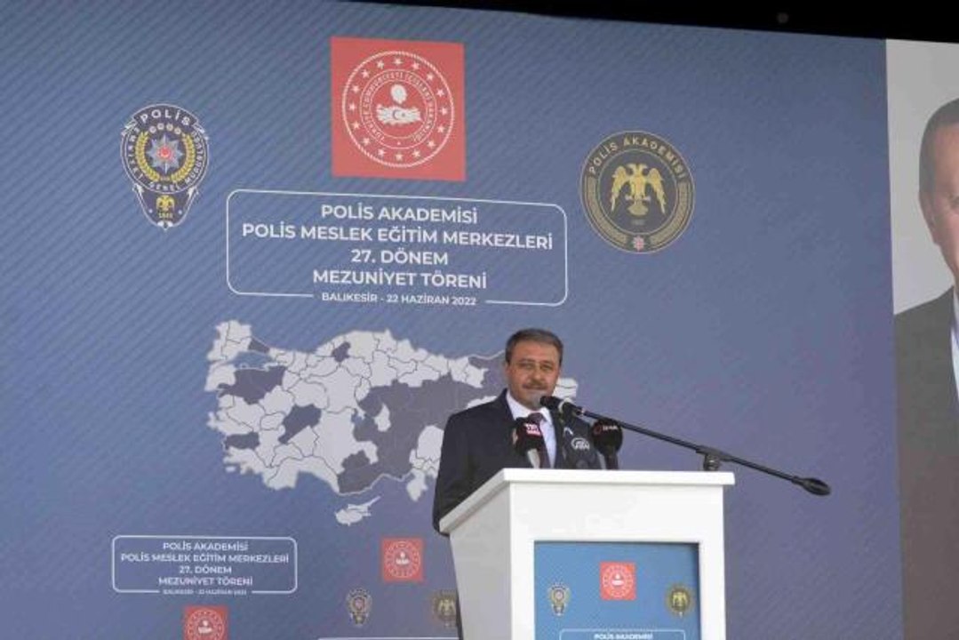 Son dakika haber! Bakan Soylu, orman yangın alanından polis okulu öğrencilerine seslendiİçişleri Bakanı Süleyman Soylu: "Bu ülkeyi çökertmeyi düşünen FETÖ'yü bu...