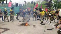 Los bomberos forestales ’incendian’ las Cortes