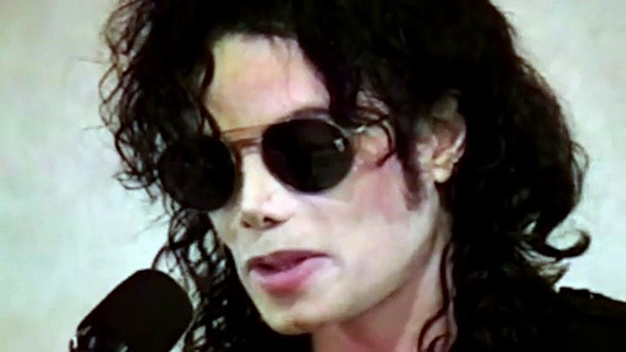 Chris Brown Finally Settles Debate Over Whether He’s Better Than Michael Jackson