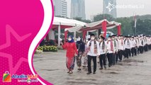 Ramaikan Ulang Tahun Jakarta Ke 495, Puluhan Abang None Tampil Parade di Monas
