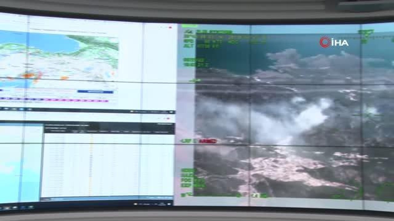 Yaşanan orman yangınları 'Yangın Yönetim Merkezi'nden takip ediliyor