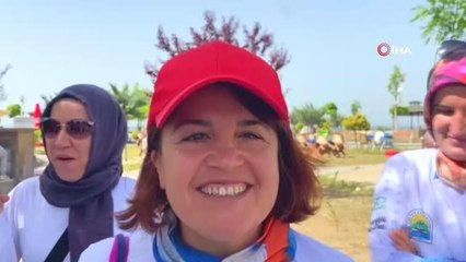 Kadınlar Van Gölü için yürümeye devam ediyor