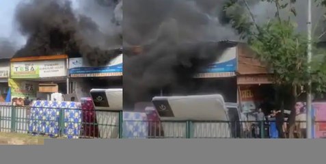 ਚੰਡੀਗੜ੍ਹ ਦੀ ਸਭ ਤੋਂ ਵੱਡੀ ਫਰਨੀਚਰ ਮਾਰਕੀਟ 'ਚ ਲੱਗੀ ਅੱਗ, ਕਈ ਦੁਕਾਨਾਂ ਸੜ ਕੇ ਸੁਆਹ