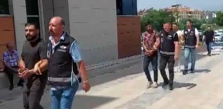 Çalıntı malları satın almak istemeyen esnafı haraca bağlamışlar
