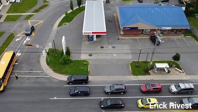 Opération policière à La Prairie (Le Reflet - Erick Rivest)