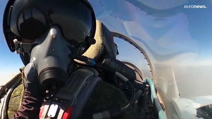 Окружение Лисичанска и пожар на НПЗ в России