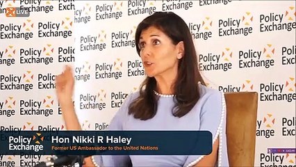 Скачать видео: Donald Trump’s former UN ambassador Nikki Haley suggests American politicians should keep their mouths shut when it comes to the Northern Ireland Protocol