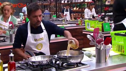 Un feliz día para esos padres dignos de aplaudir, les desea el Canal RCN