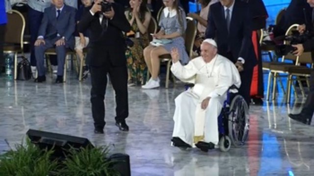 El papa dice que la guerra hace emerger el cinismo y la brutalidad humana