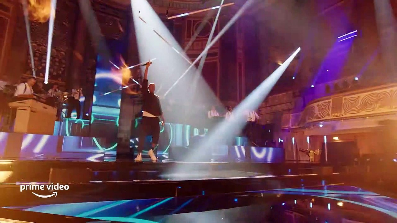 One Mic Stand Trailer