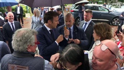 Francia, Mélenchon sfida Macron e il governo: "Serve la fiducia dell'Assemblée Nationale"