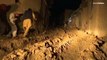 فرق الإنقاذ تتدافع للوصول إلى ناجين.. ألف قتيل على الأٌقل في أكثر الزلازل فتكا في أفغانستان