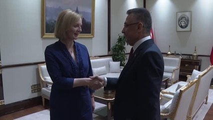 Cumhurbaşkanı Yardımcısı Oktay, İngiltere Dışişleri Bakanı Truss'ı kabul etti