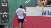 Highlights: Tsitsipas ohne Probleme weiter