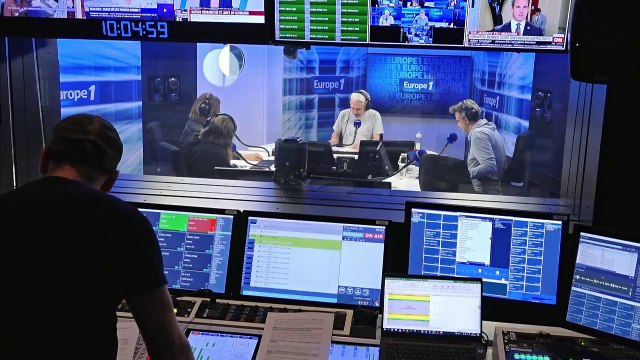 Comparaison entre les allocutions d'Emmanuel Macron : le retournement très acrobatique d’une communication politique