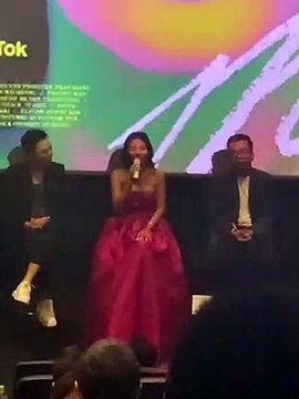 Văn Mai Hương xuất hiện sau lùm xùm