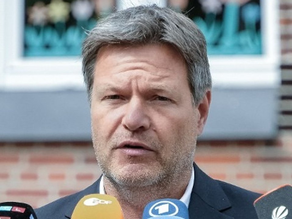 'Die Lage ist ernst': Regierung ruft Gas-Alarmstufe aus