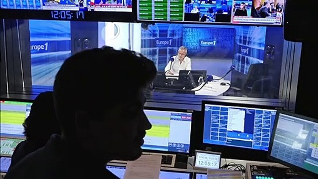 Bruxelles, OTAN, G7… Macron entame son marathon diplomatique, en pleine crise politique