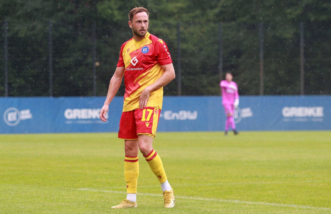 Doppelpack Cueto inklusive Traumtor: KSC und Wiesbaden im Testspiel