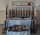 Son dakika gündem: ŞANLIURFA - Husumetli iki aileye yönelik operasyonda 16 silah ele geçirildi