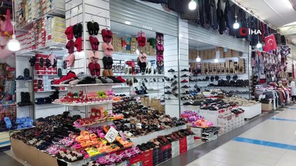 İş yeri sahibinin yokluğundan faydalanıp kasadaki parayı böyle çaldı