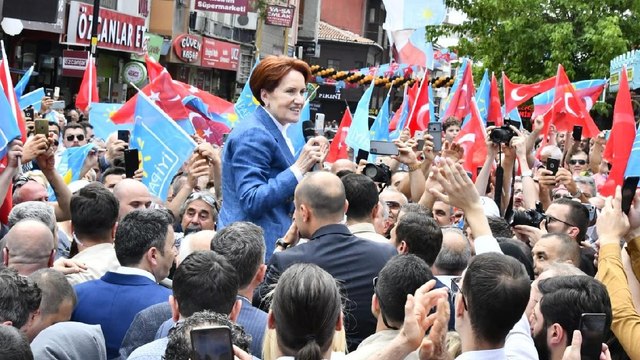 Akşener: El ele verip bu harami düzeni birlikte emekliye sevk edeceğiz