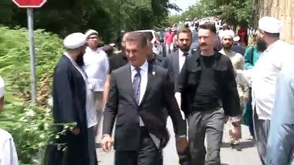 Vefat eden Mahmut Ustaosmanoğlu’nun evine sürpriz ziyaretçi