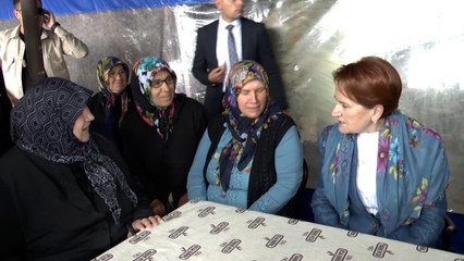 Akşener, köyde vatandaşları dinledi