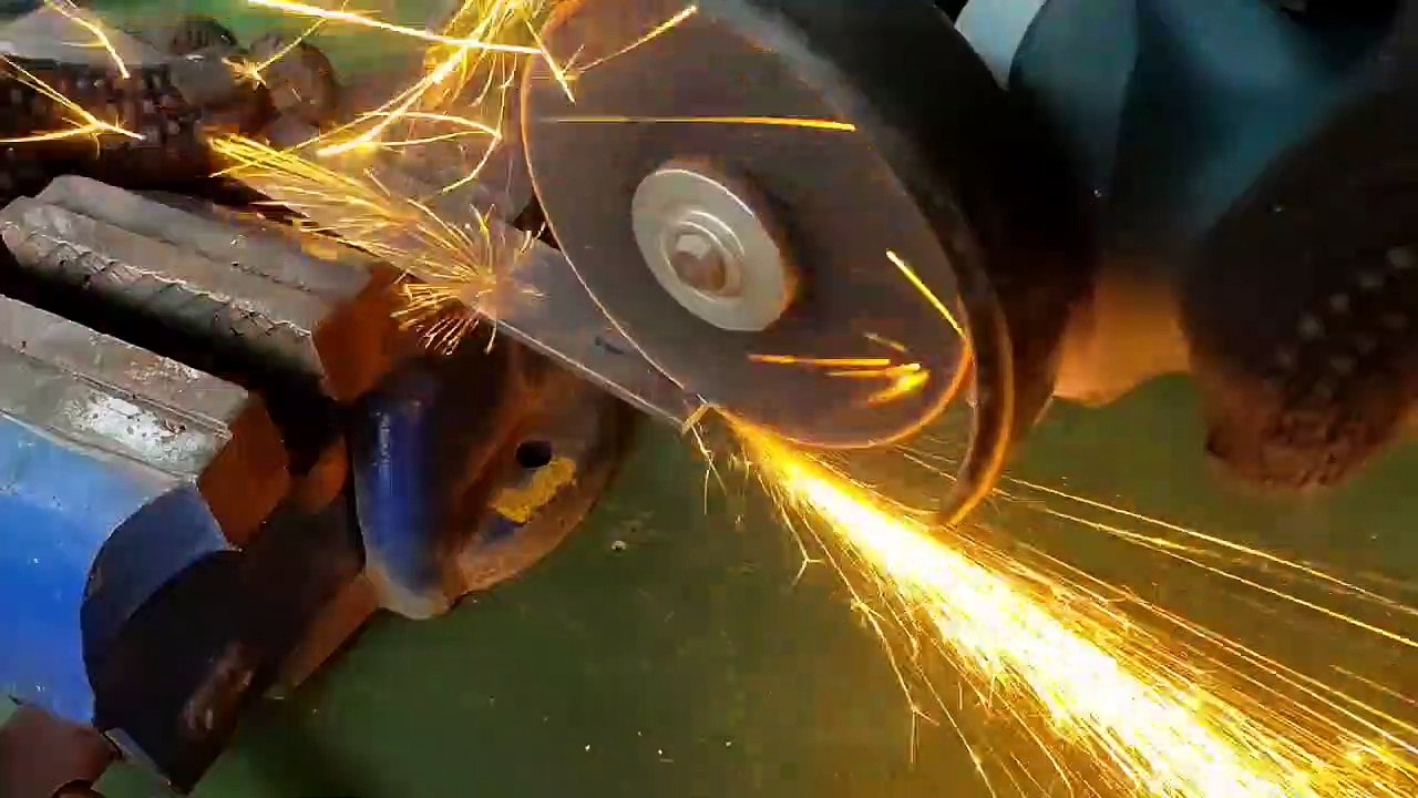 Cara tukang las ini menghemat pengeluaran,patut di Di coba