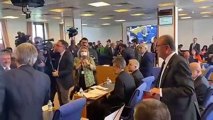 CHP'li vekiller Bakan Nebati'yi böyle karşıladı: ''Gözleri parlıyor''