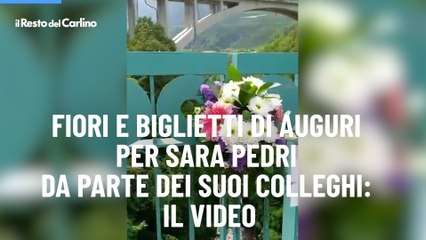 Fiori e biglietti di auguri per Sara Pedri da parte dei suoi colleghi: il video
