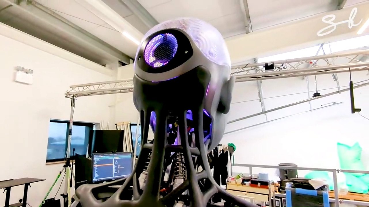 Real Human Robot