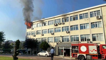 Son dakika haber: Kaymakamlıkta korkutan yangın