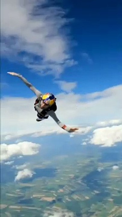 DANCING IN THE SKY