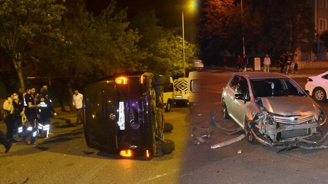 İYİ Partilileri taşıyan minibüs devrildi: 1 yaralı