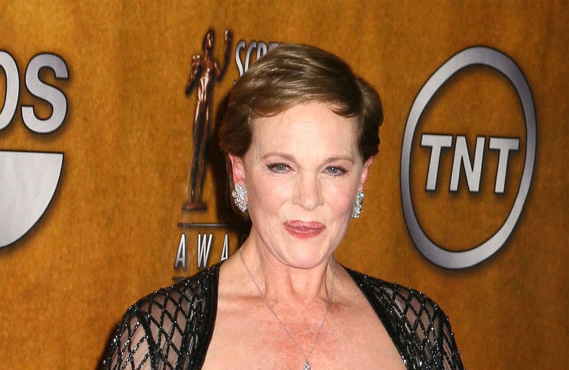 Julie Andrews narre la série Bridgerton... mais n'a jamais rencontré ses acteurs