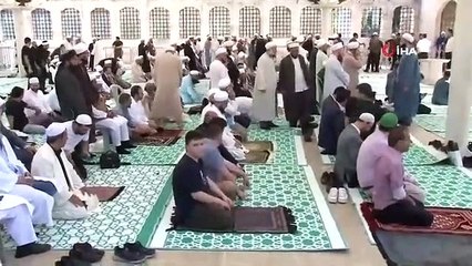 Mahmut Ustaosmanoğlu'nun cenazesinde insan seli! Geceden camiye geldiler