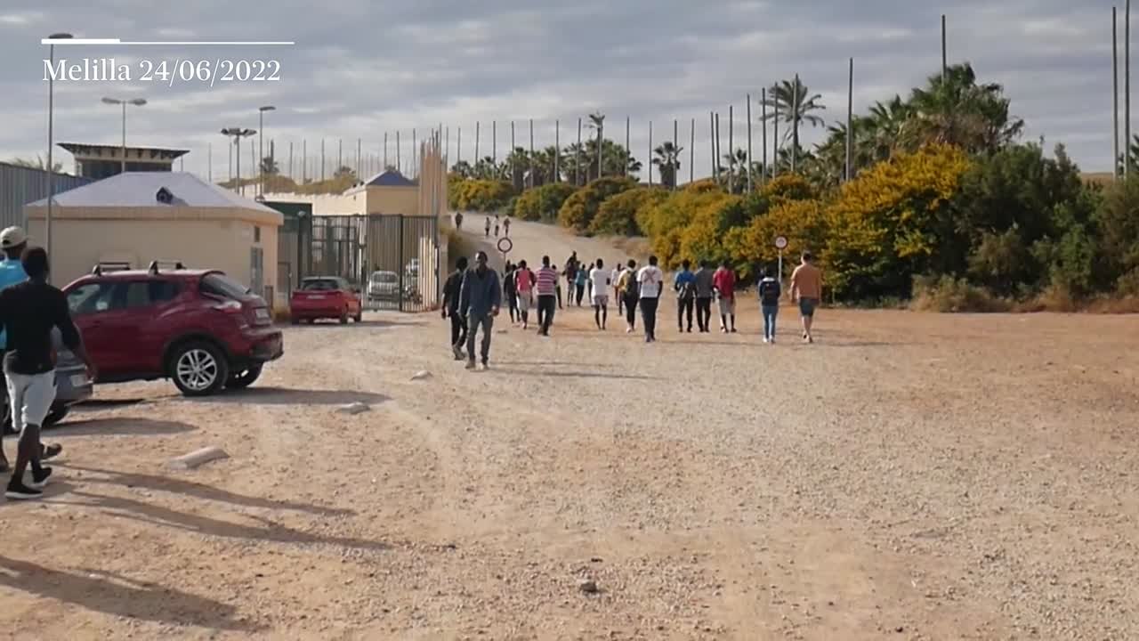 Unas 400 personas intentan acceder a Melilla
