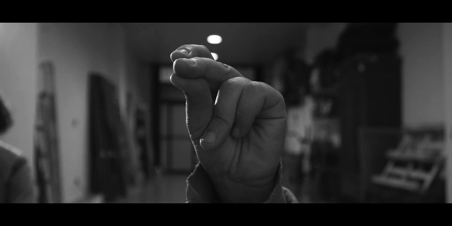 12 Palabras - Trailer Oficial